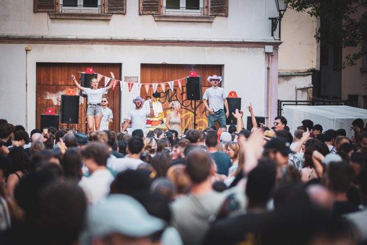Fête la musique 2025, foule, ambiance, rue du vielle hôpital, jour