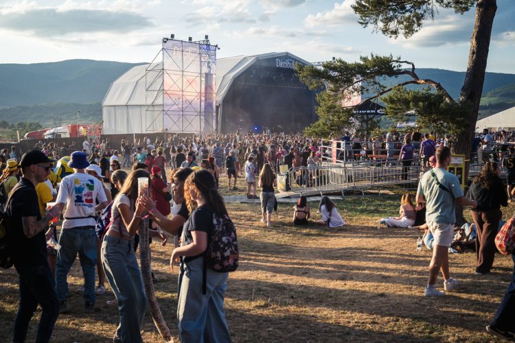 Pokaa décibulles festival musique bière fête