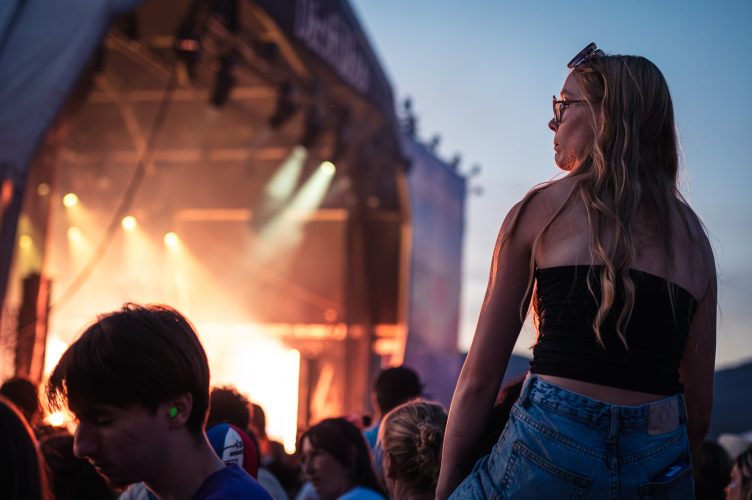 Pokaa décibulles festival musique bière fête