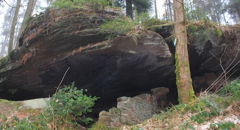 grotte aménagée Mencke Julia Wencker