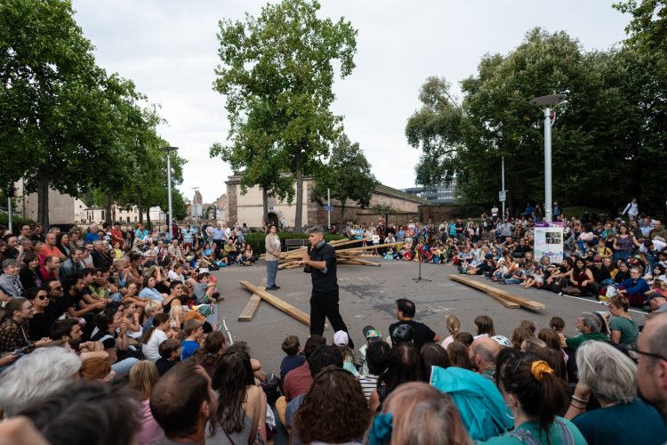 farse arts de rue spectacle culture