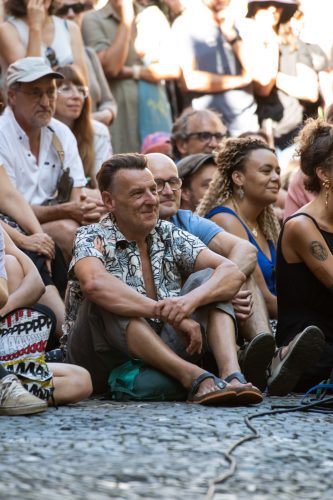 farse arts de rue spectacle culture