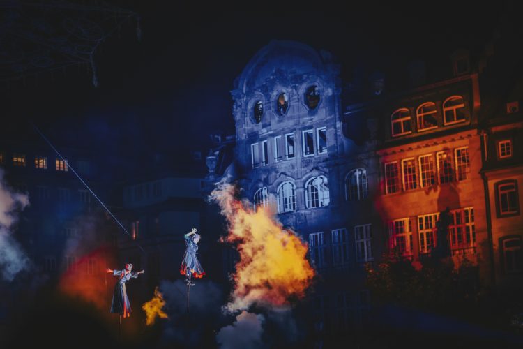 Cie Tawa au Farse, place Kléber, nuit