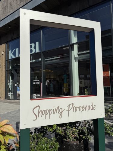 shopping promenade