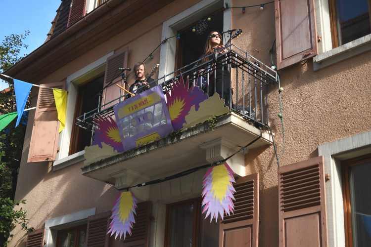 Y&rsquo;a du monde au balcon (20)