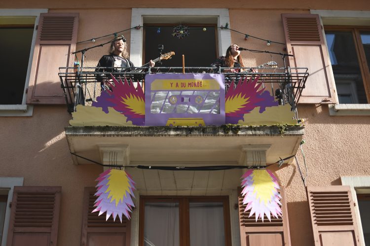 Y&rsquo;a du monde au balcon (21)