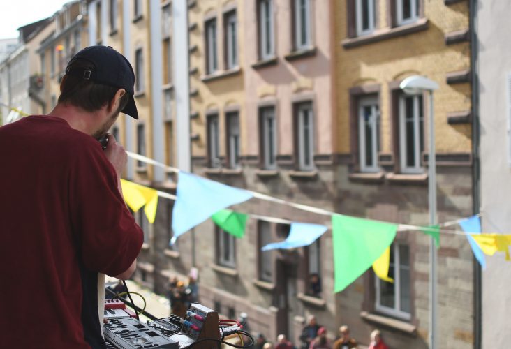 Y&rsquo;a du monde au balcon (37)