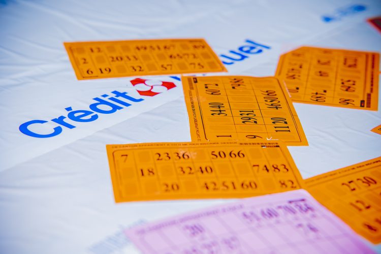 Loto, Bingo, cartons, chance, jeux, gains, joueur, loterie, numéros