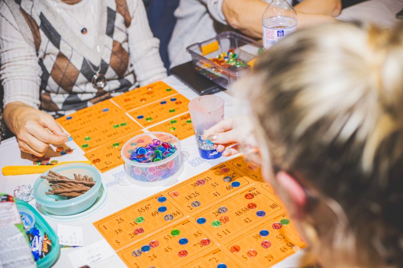 Loto, Bingo, cartons, chance, jeux, gains, joueur, loterie, numéros
