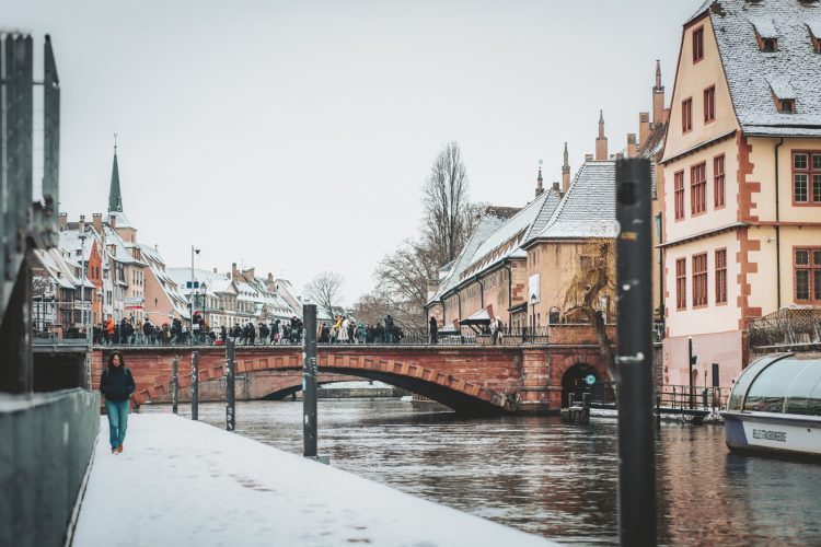 Neige, pont