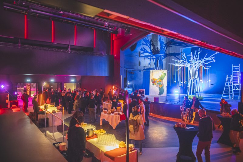 LAITERIE ARTEFACT, gradin, concert, salle
