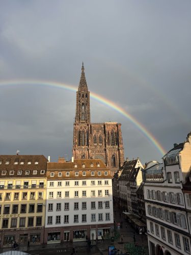 cathédrale arc-en-ciel