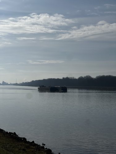 Péniche Mécanique