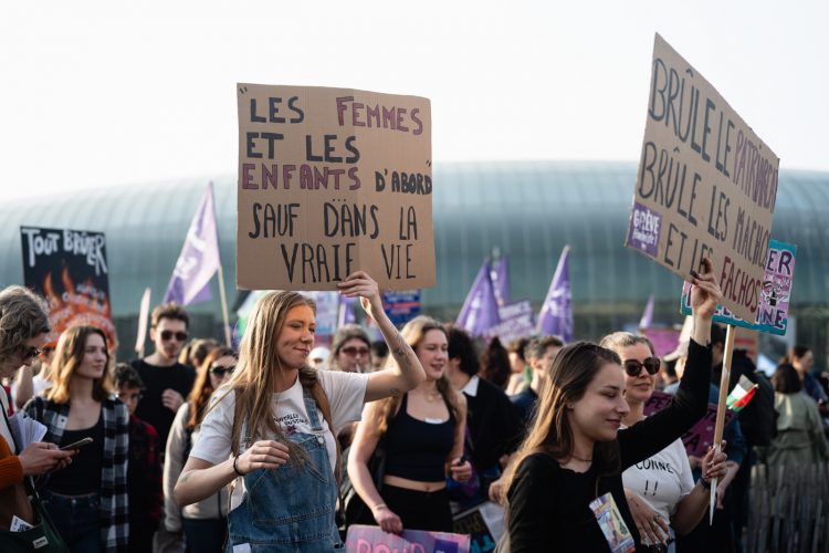 marche 8 mars femme droit feminisme vss