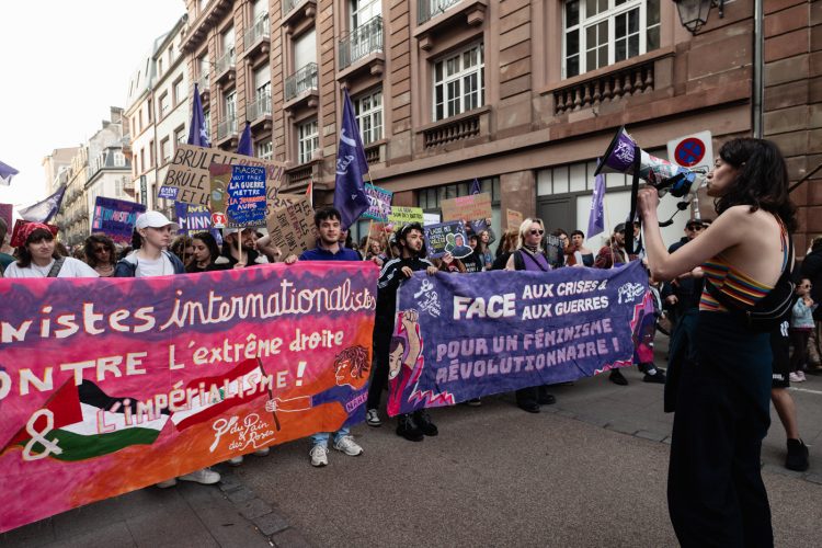 marche 8 mars femme droit feminisme vss