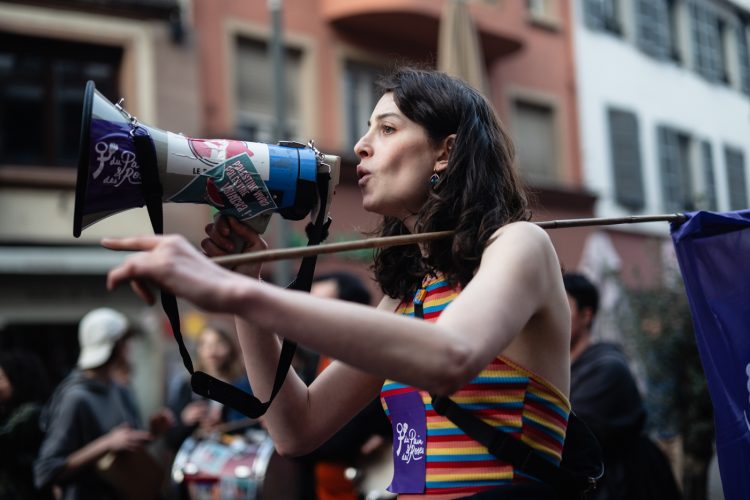 marche 8 mars femme droit feminisme vss
