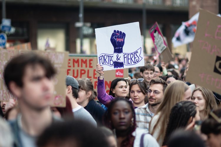 marche 8 mars femme droit feminisme vss