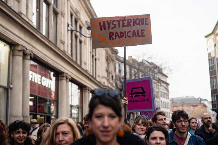 marche 8 mars femme droit feminisme vss