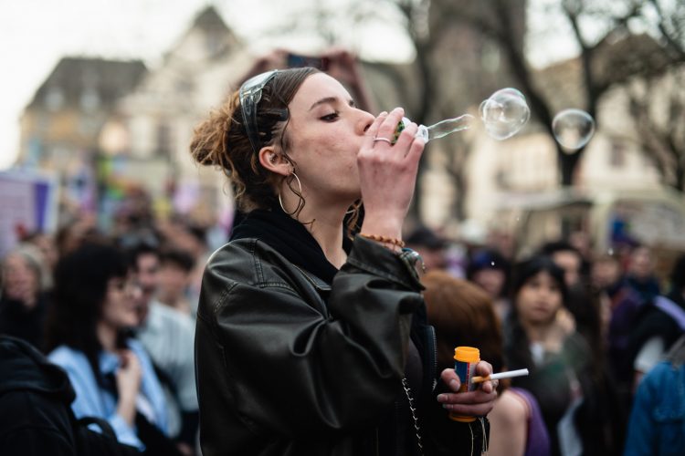 marche 8 mars femme droit feminisme vss