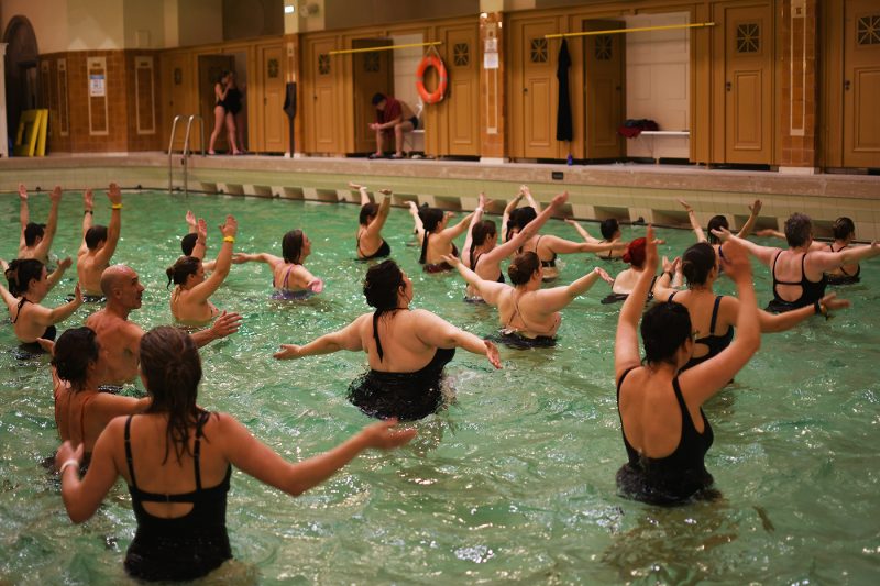 Bains municipaux soirée enchantée (21) piscine aquagym