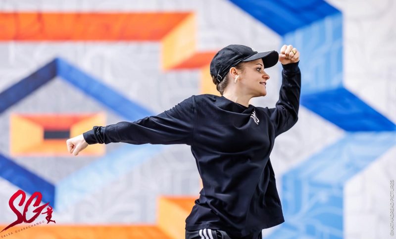 Aurélie Deveaux danse