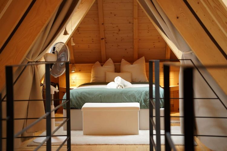 Location insolite – gite Là-haut