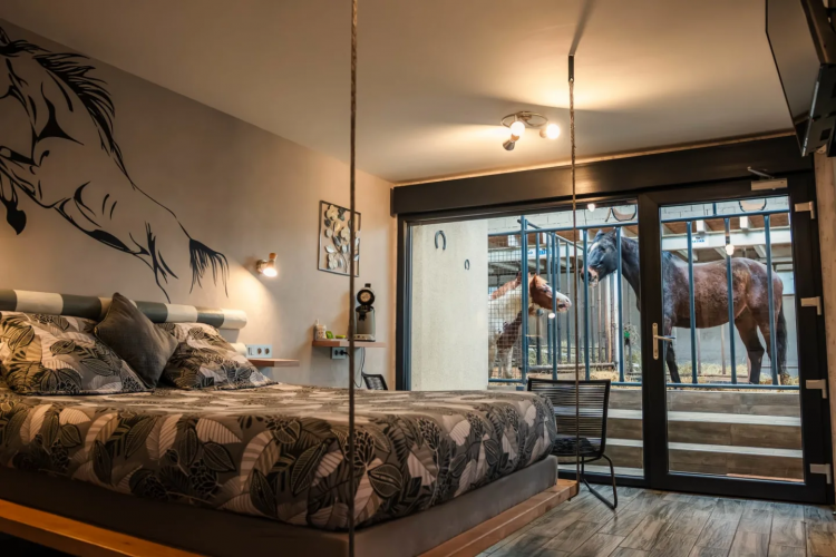 Hébergement insolite – Ecurie Equi-Lodges – Lorraine