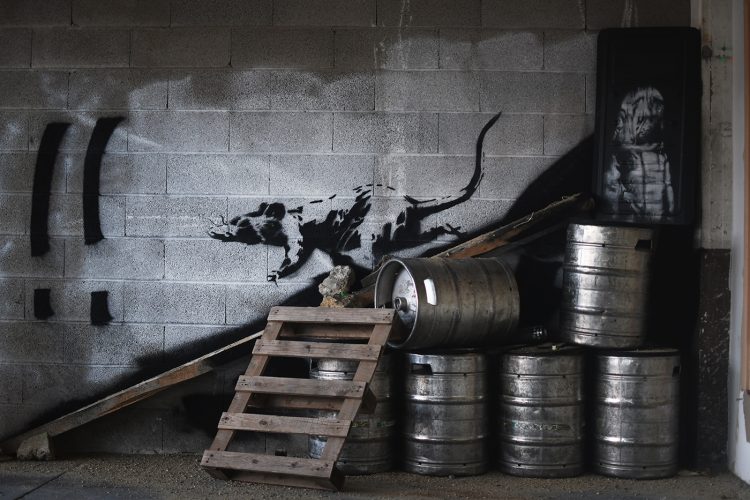 Exposition Banksy cave à vins lu2 coop port du rhin (53)