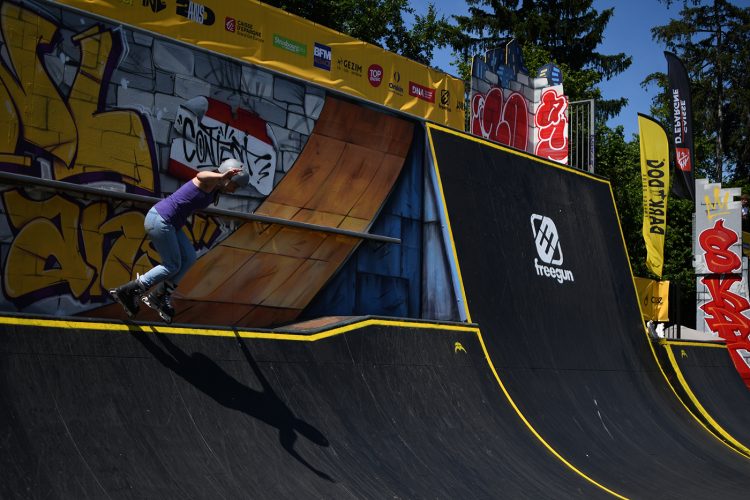 NL contest skate roller skatepark rotonde (42)