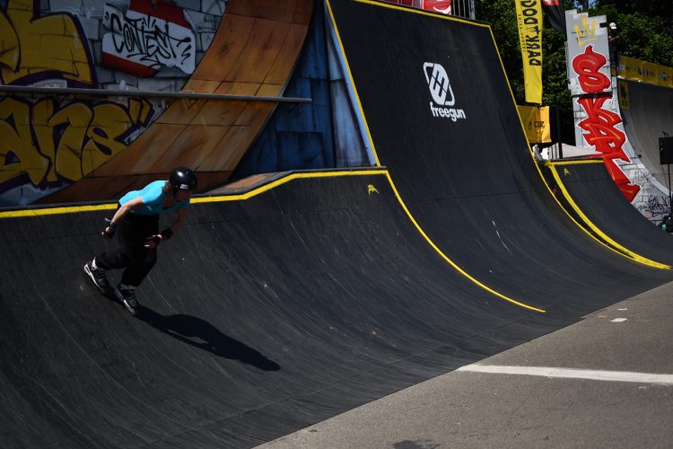 NL contest skate roller skatepark rotonde (43)