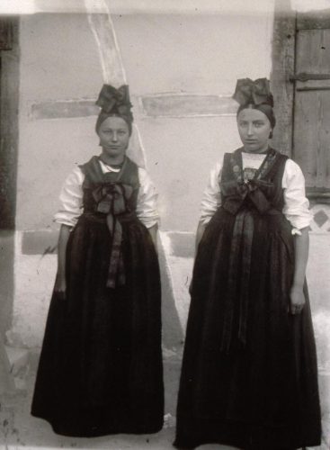 Hunspach Costume Alsacien