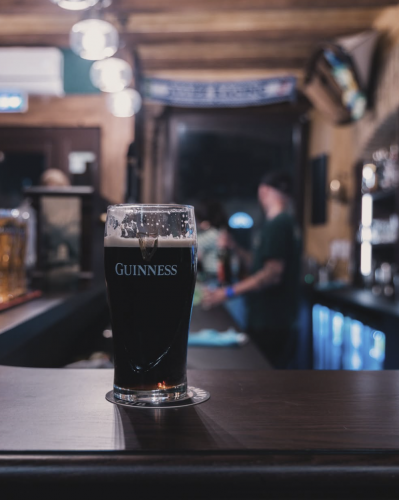 Fisherman&rsquo;s pub (2) guinness