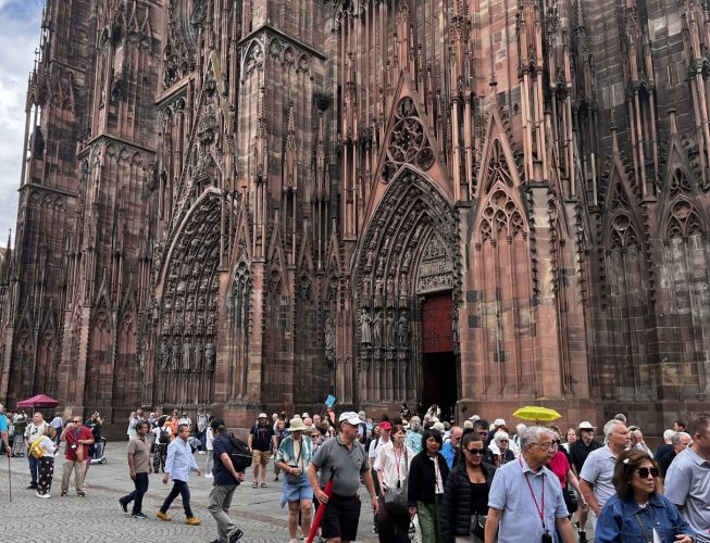Cathédrale touristes