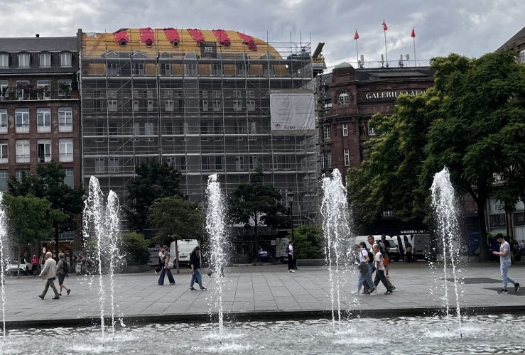 Place Kléber et librairie Kléber en travaux