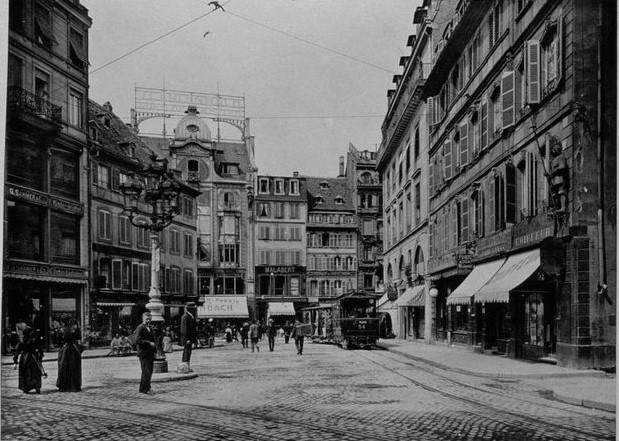 Place de l&rsquo;Homme-de-fer