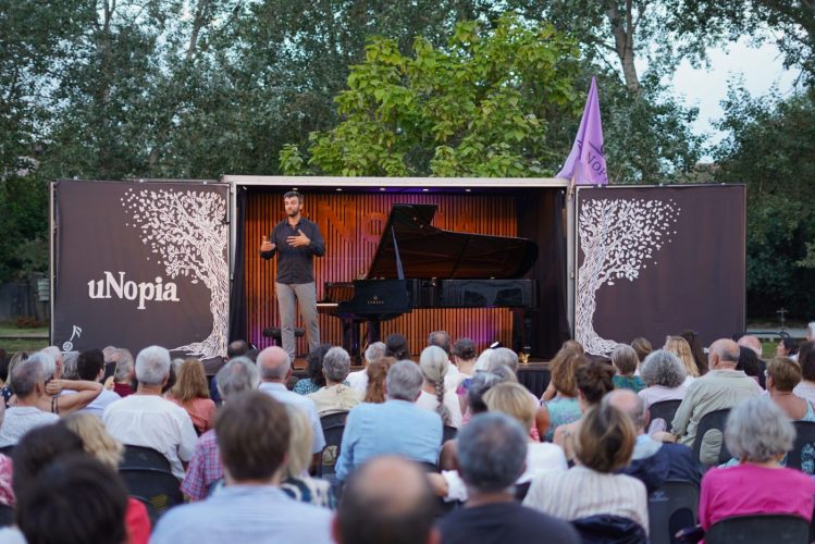 Concerts aux fenêtres