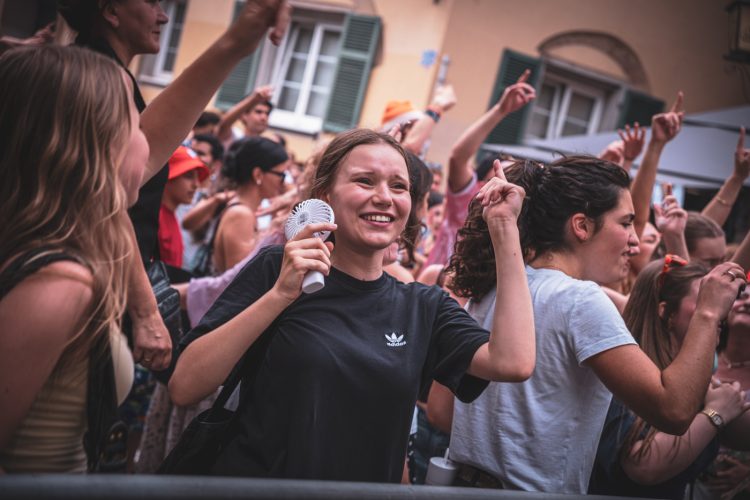 fête de la musique, foule, danse