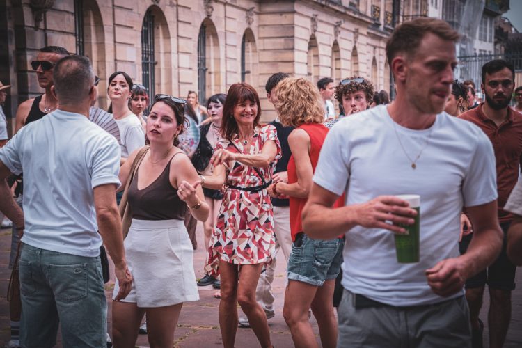 fête de la musique, foule, danse