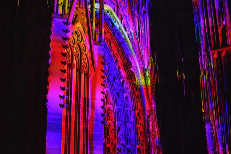 Illuminations cathédrale spectacle son et lumière été (11)