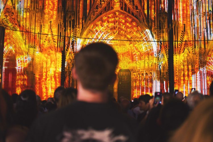 Illuminations cathédrale spectacle son et lumière été (18)