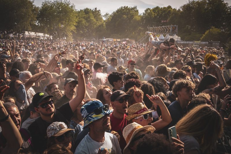 Eurockéennes, festivalier, festival, Slam, body surfing, foule, slammer