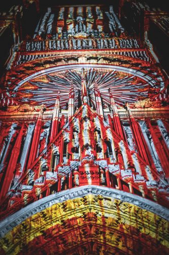 Cathédrale, illuminations, été