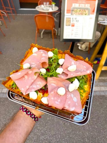 pizza style detroit Austerlitz square gardenIMG_4474 2