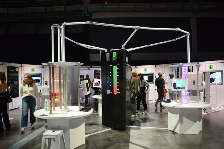 Exposition LUNE au Vaisseau