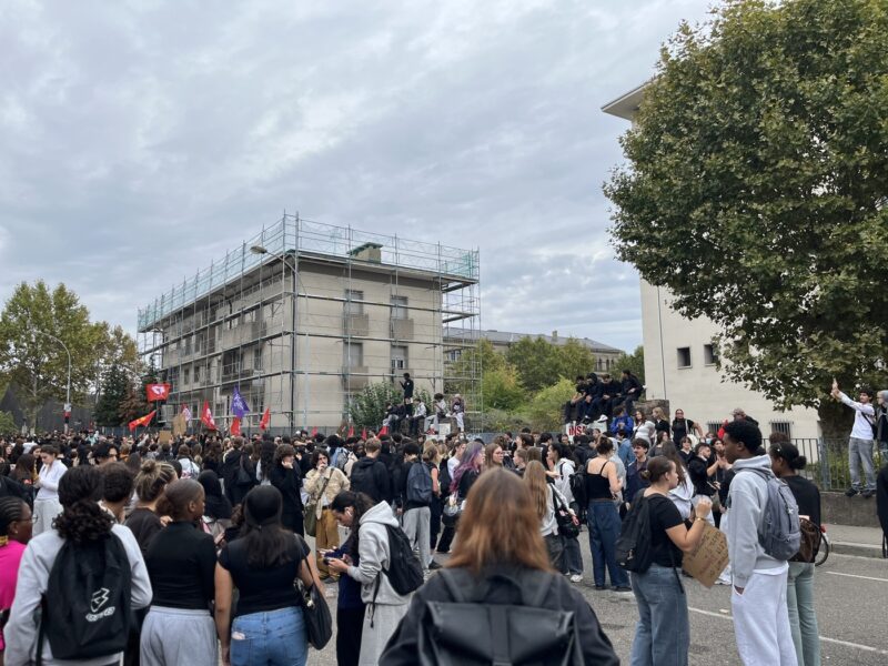 Mouvement lycéen blocus Rostand