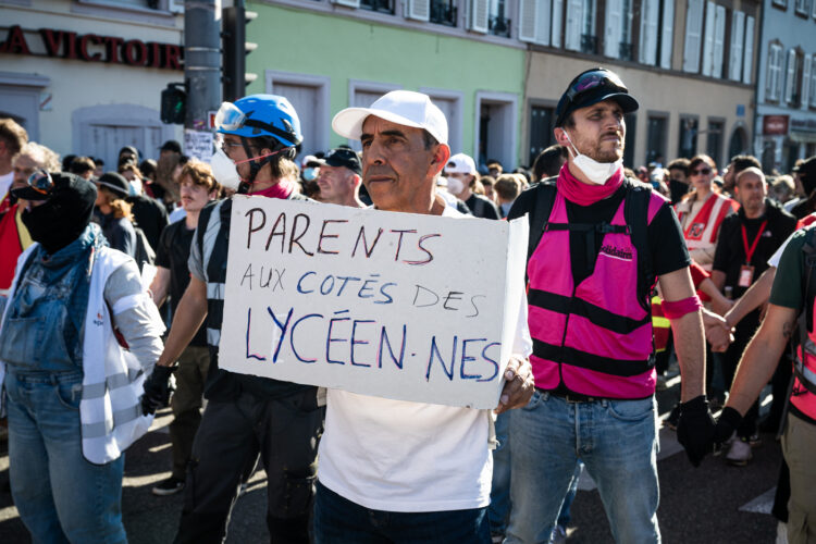 manifestation jeunesse mouvement social lycéen