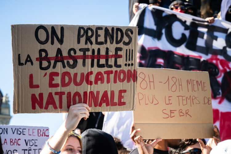 manifestation jeunesse mouvement social lycéen