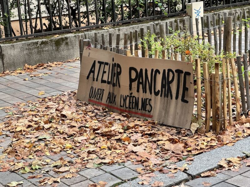 manif lycée pancarte