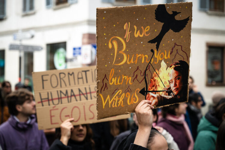 Manifestation jeunesse lycéens étudiants mobilisation