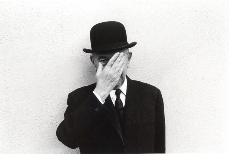 René Magritte par Duane Michals copie